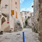 Beautiful In * Vachères