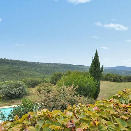 Cozy In With Private Swimming Pool, Be Inside Or Outside Holiday home