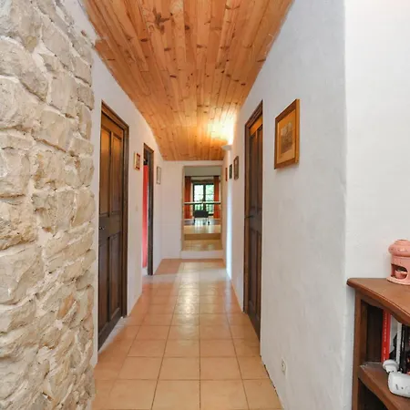 Stunning In Casa vacanze Vachères